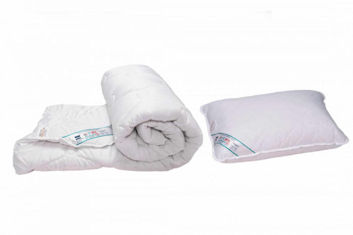 Set pilota 150x200 cm, 200 g si o perna 50x70 cm HypoallergenicMed Somnart, microfibra matlasata Relax KipRoom