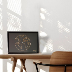 Tablou Terra, sculptura din fir continuu de sarma placata cu aur, 13×18 cm