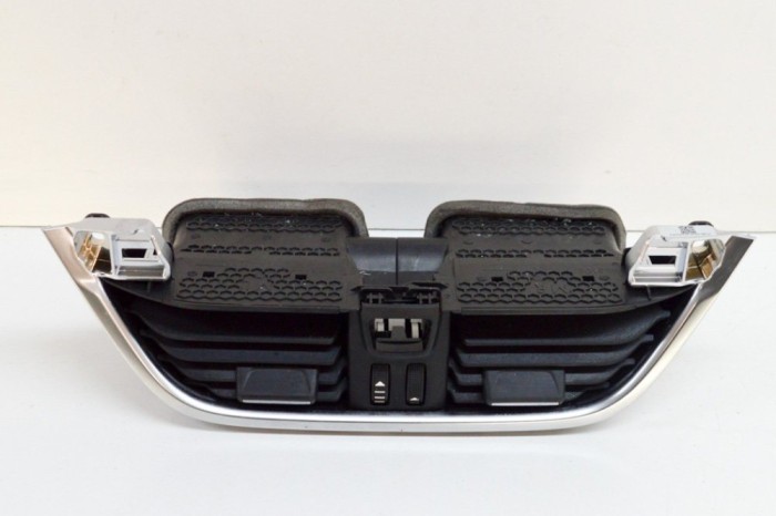 Gura de ventilație planșa de bord FORD PUMA J2K, CF7 2022 OEM: H1BB-19K617-AEW,H1BB-19K617-GL,H1BB-19K617 | 17221759