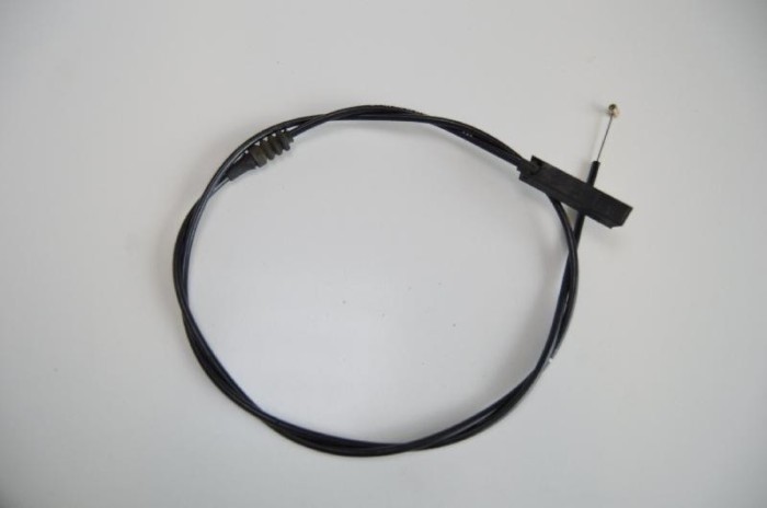 Cablu &icirc;ncuietoare capota MERCEDES-BENZ A W169 2009 OEM: A1698800359 1970457