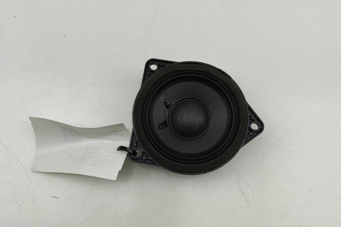 Difuzor ușă st&acirc;nga față PORSCHE MACAN DKN 2021 OEM: 971035415F,720777-0020 | 31539732