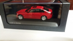 macheta bmw seria 3 f30 335i facelift - jadi, 1/43, noua. foto