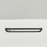 Ornament Prag Dreapta Față Audi Q3 8U (2011-2018) OEM 8U0853374D 8U0853374E