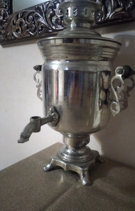 Samovar Rusia 1960 functional (robibet lipsă și cablu)
