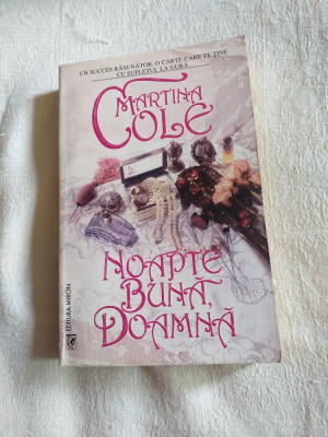 MARTINA COLE: NOAPTE BUNA, DOAMNA foto