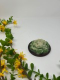 Lumanare parfumata in forma de floare, galben cu verde