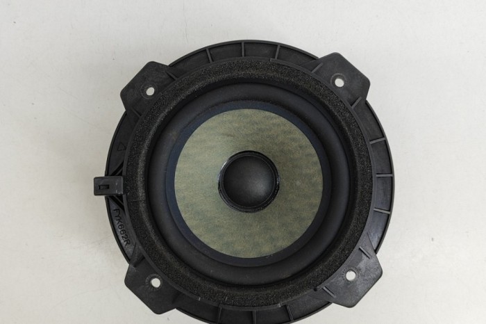 Difuzor ușă st&acirc;nga spate SSANGYONG KORANDO C300 2022 OEM: 89301-35010 | 26366584