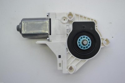 Motor macara geam ușă dreapta față AUDI Q5 8R 2014 OEM: 8K0959802B | 1361309 foto