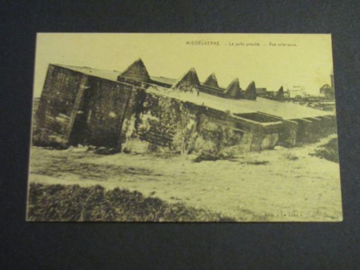 Carte poștală Belgiană originală &ndash; Middelkerke , F&acirc;nt&acirc;na &icirc;nclinată (cel mai probabil din perioada 1900&ndash;1940)