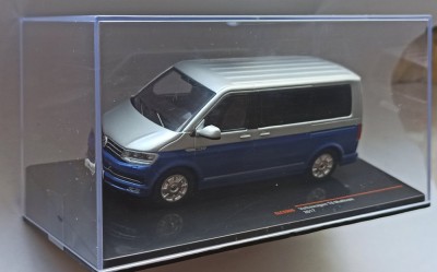 Macheta Volkswagen T6 Multivan Bulli 2017 - IXO 1/43 VW foto