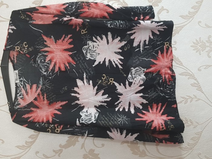 Bluza sh dama marimea L / XL