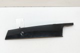 Ornament vertical ușă dreapta față INFINITI Q30 2019 OEM: 802D2-5DA1A 31517474