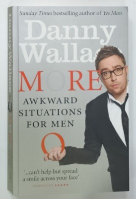 MORE AWKWARD SITUATIONS FOR MEN by DANNY WALLACE , 2011 foto