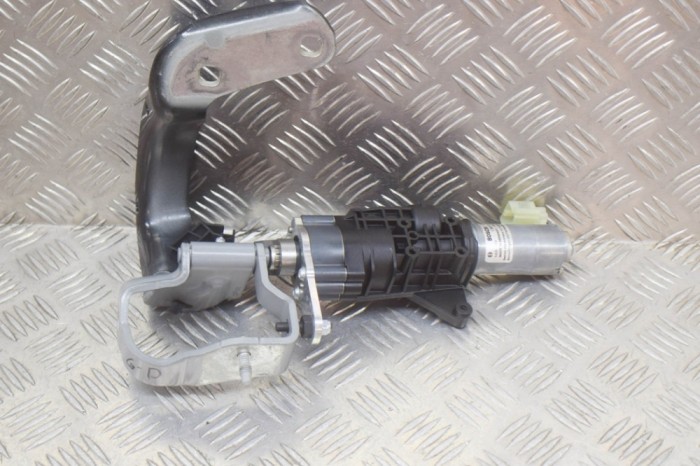 Motor ridicare electrică haion dreapta AUDI Q7 4M 2020 OEM: 4M0827852C,4M0827300C,0390204154 13126785