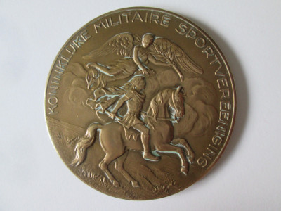 Rara! Olanda medalia Asociatia Regala a Sportivilor Militari 1938 foto