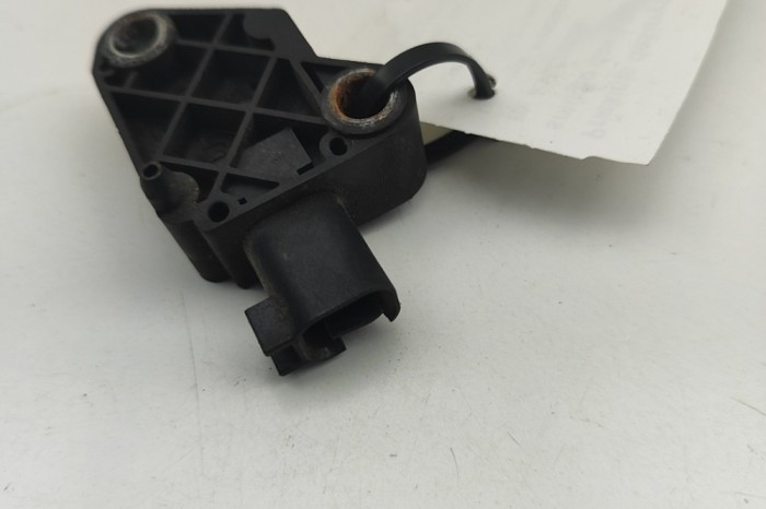 Senzor de impact dreapta față ASTON MARTIN VANTAGE Coupe 2006 OEM: 30737139 31221026
