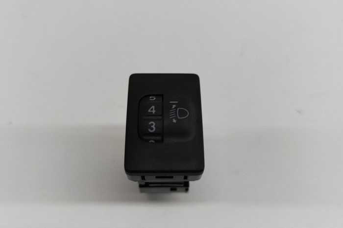 Comutator de reglare &icirc;nălțime faruri TOYOTA HILUX VIII Pick-up _N1_ 2023 OEM: 84152-02080,8415202080 | 29019076
