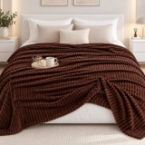 Cumpara ieftin Patura Cocolino Maro 200x230 cm , Moale, Calduroasa E i Antialergica