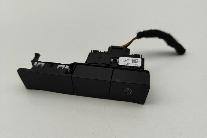 Comutator SKODA KAMIQ 2020 OEM: 656927132C 30976003