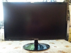 Vand Monitor Samsung diag. 61cm rezolutie ecran 1920*1080 model LS24D340HSX/EN foto