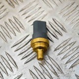 Senzor de temperatură AUDI Q5 FY 2018 OEM: 06A919501A | 2604494