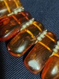 Colier vechi superb tip Chihlibar baltic cu defecte si sparturi.model babilonic easina fosilizata,noantw calde translucide de miere si conial