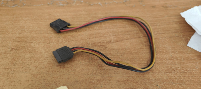 Adaptor Sursa PC molex - Sata #A6686