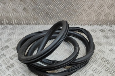 Garnitura ușă dreapta spate OPEL MOKKA / MOKKA X 2015 OEM: 94550160 | 21759557 foto
