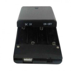 Suport baterii AA R6 x4buc cu suport si capac cu terminal mama USB A COMF SBH341-3S/USB