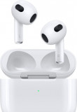 Cumpara ieftin Casti True Wireless Apple Airpods 3, In-ear, Waterproof, Wireless Charging (Alb)