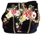 Poseta noua, brand Zara , catifea, brodata , colier nou cadou, Geanta mana