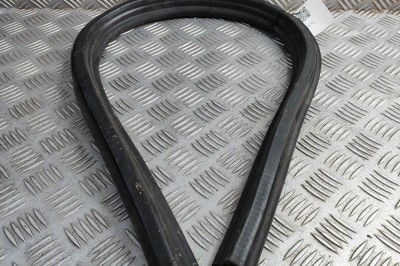 Garnitura de cauciuc motor AUDI A6 Avant 4G5, C7, 4GD 2017 OEM: 4G0823723 | 31976349 foto