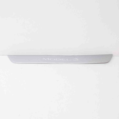 Ornament prag st&amp;acirc;nga față TESLA MODEL 3 2019 OEM: 109084400C,1090844-00-C foto