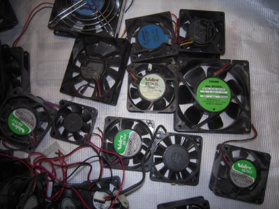 Lot 44 ventilatoare foto
