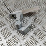 Balama ușă dreapta spate SKODA SUPERB III Estate 3V5 2020 OEM: 8X0831404E,8X0831406A 25979541