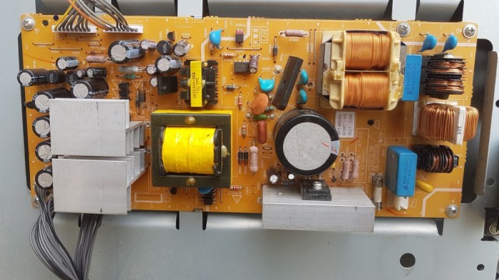 SFT-9003A GGB90001-001DH SURSA JVC LT-37A80SU 37&quot;