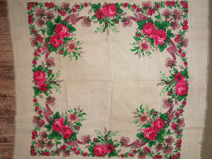 BASMA / BATIC /MAARMA VECHE COSTUM POPULAR / ARTIZANAT