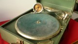 GRAMOFON EMESSTON FUNCTIONAL