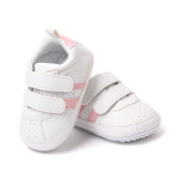 Adidasi albi cu dungi laterale roz (Marime Disponibila: 3-6 luni (Marimea 18