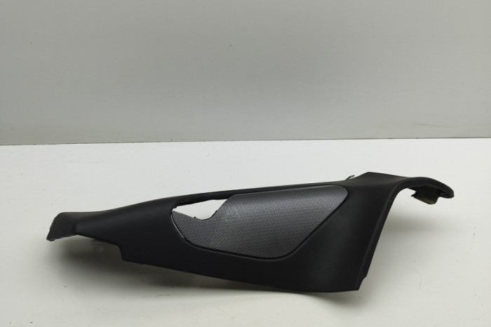 Ornament st&acirc;lp spate st&acirc;nga ASTON MARTIN VANTAGE Coupe 2006 OEM: Coupe | 31220205