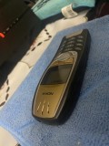 Vand 2 telefoane de colectie: Nokia 6210 si Nokia 6310i