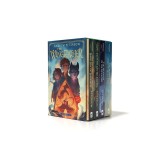 Wingfeather Saga Boxed Set: On the Edge of the Dark Sea of Darkness; North! or Be Eaten; The Monster in the Hollows; The Warden and the Wolf King