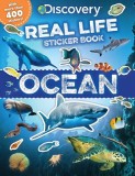 Discovery Real Life Sticker Book: Ocean