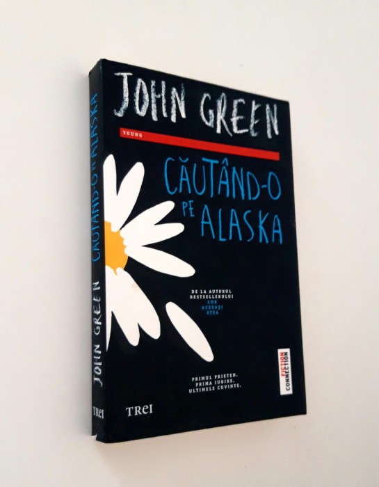 John Green Cautand o pe Alaska
