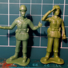 2 Soldati figurine plastic verde 5 cm SET16 T4