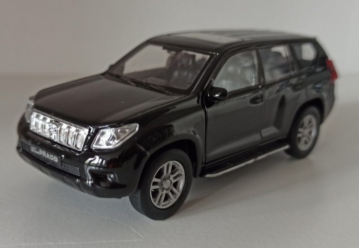 Macheta Toyota Land Cruiser Prado MK4 J150 - Welly 1/36