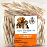 RECOMPENSE PENTRU CAINI DELICE SANDWICH RASUCIT CU PESTE SI PUI SET 1 KG 125327