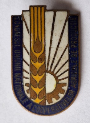 Congresul uniunii nationale a cooperativelor agricole de productie insigna 1960 foto