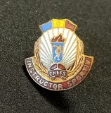 Insigna - "INSTRUCTOR SPORTIV" CNEFS (Consiliul Național pentru Educație Fizică și Sport)
