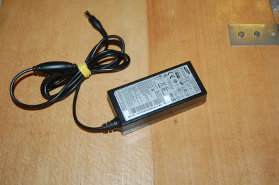 Alimentator monitor SAMSUNG SYNCMASTER 14V 2.1A 30W model PS30W-14JI mufa cu pin foto